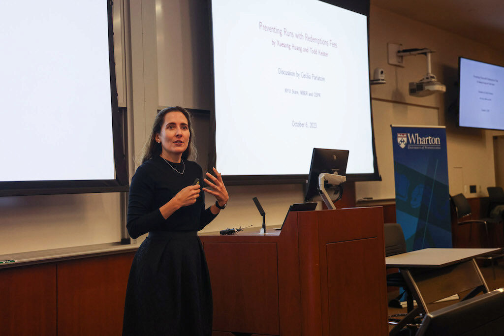 Cecilia Parlatore discusses a lecture